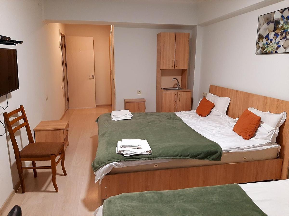 Amadeus Hotel Tbilisi Buitenkant foto